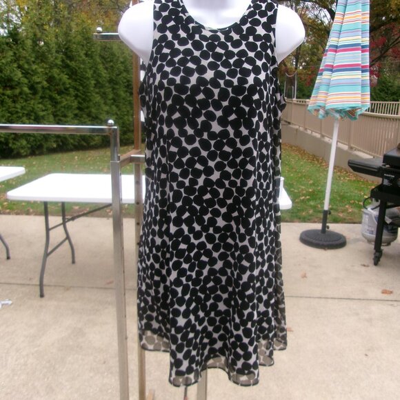 Calvin Klein Dresses & Skirts - CALVIN KLEIN BLACK&BEIGE DOT TRAPEZE DRESS 10P